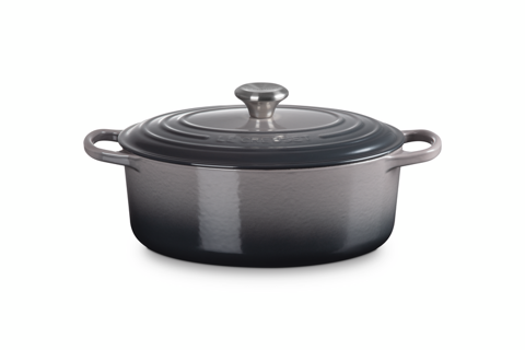 Le Creuset - Signature 8 qt Oval Dutch Oven