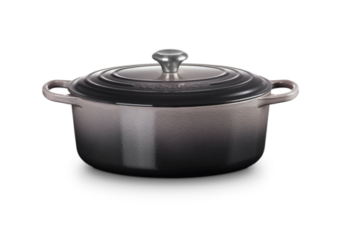 Le Creuset - Signature 8 qt Oval Dutch Oven