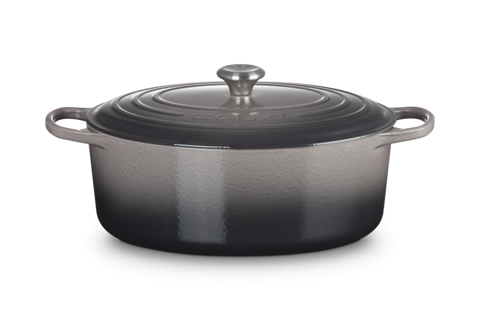 Le Creuset - Signature 8 qt Oval Dutch Oven